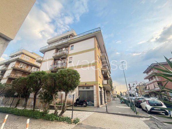 appartamento in vendita a Roma in zona Torre Maura