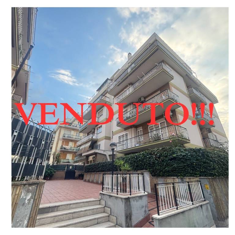 appartamento in vendita a Roma in zona Torre Maura