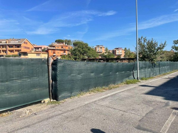 terreno agricolo in vendita a Roma in zona Massimina/Casal Lumbroso