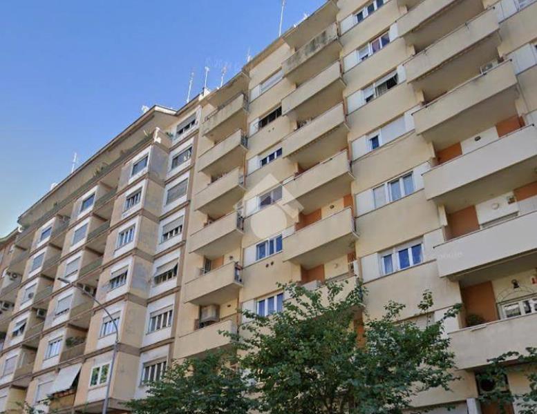 appartamento in vendita a Roma in zona Appio Latino