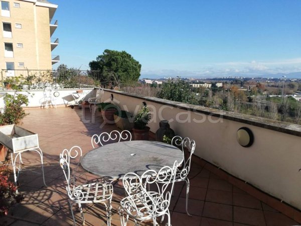 appartamento in vendita a Roma in zona Tor di Quinto