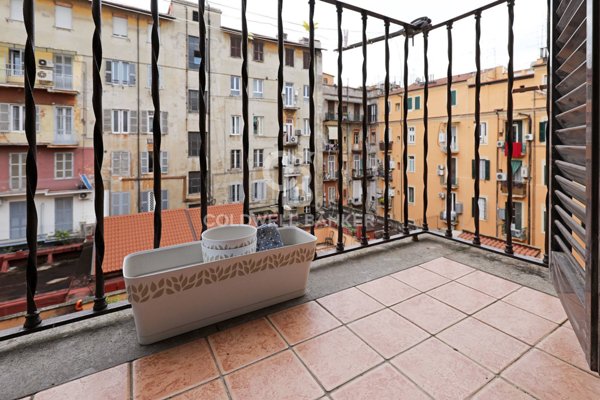 appartamento in vendita a Roma in zona Castro Pretorio