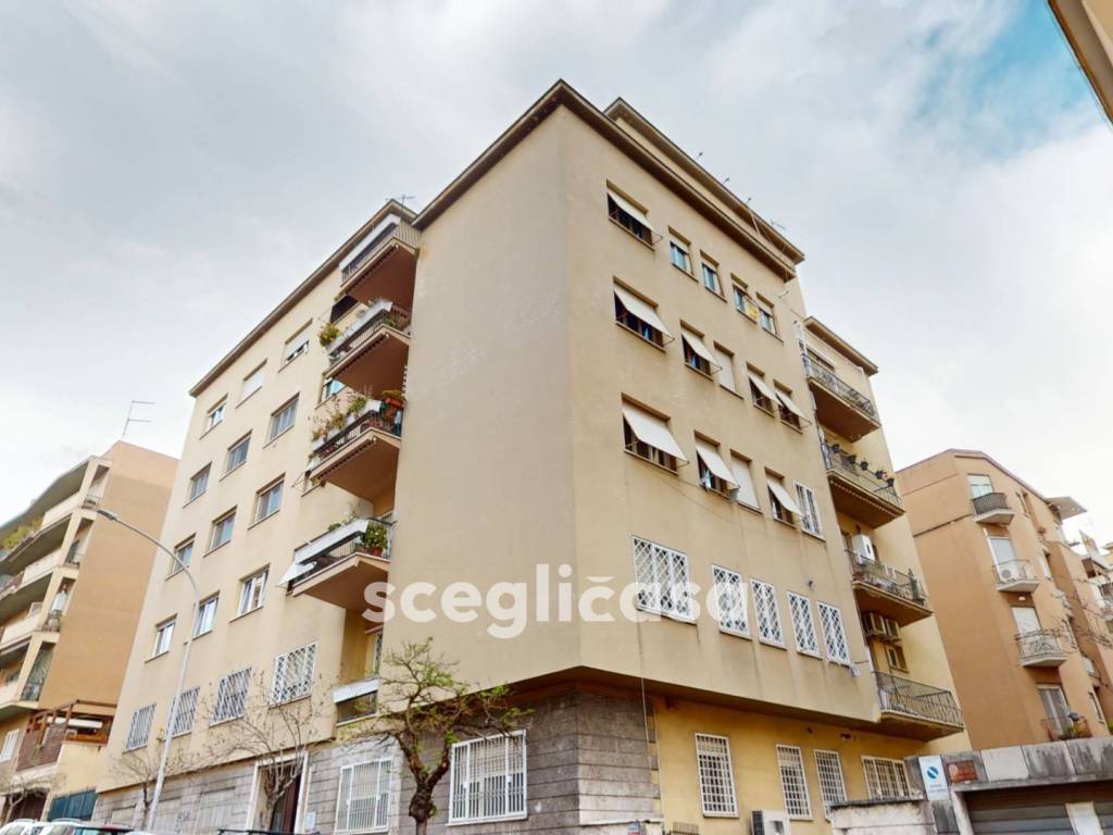 negozio in vendita a Roma in zona Nomentano