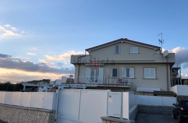 appartamento in vendita a Roma in zona Borghesiana