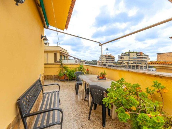 appartamento in vendita a Roma in zona Aurelio