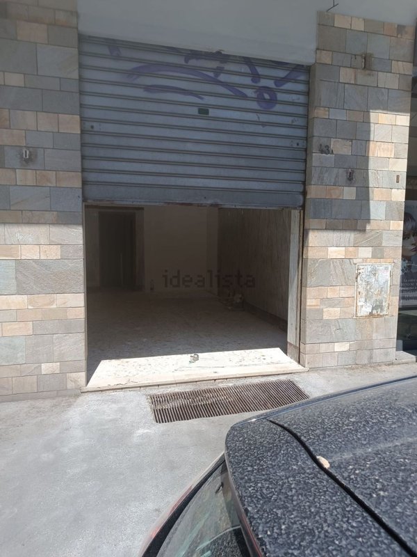 locale commerciale in vendita a Roma in zona Aurelio