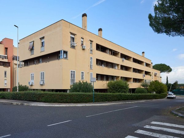 appartamento in vendita a Roma in zona Torre Gaia