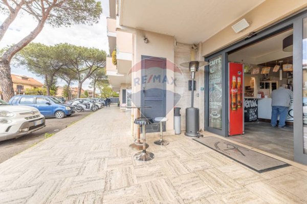 negozio in vendita a Roma in zona Aurelio