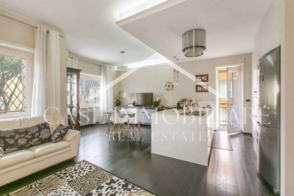 appartamento in vendita a Roma in zona EUR