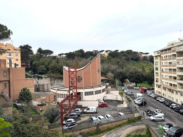 appartamento in vendita a Roma in zona Aurelio