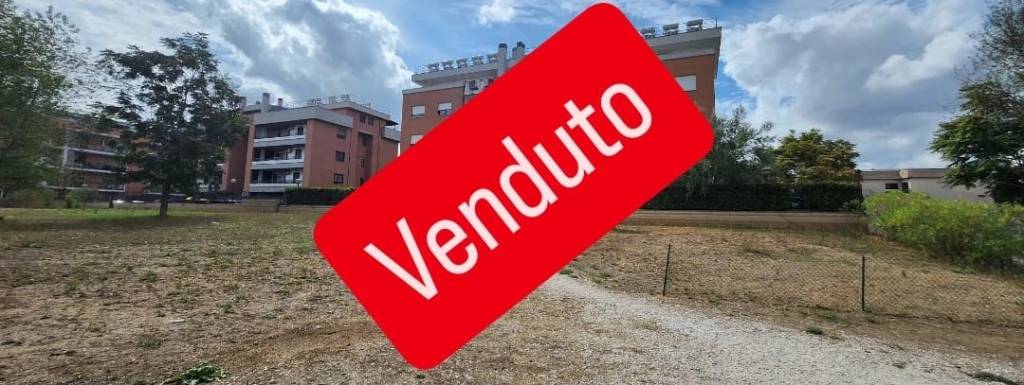 appartamento in vendita a Roma in zona Tor Cervara