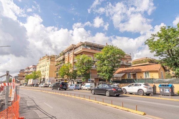 appartamento in vendita a Roma in zona Gianicolense