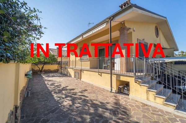 casa indipendente in vendita a Roma in zona Infernetto