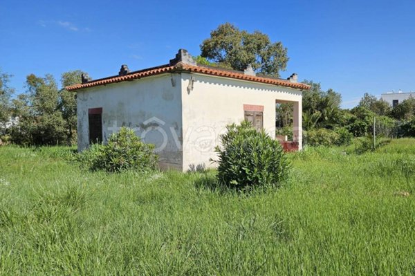appartamento in vendita a Roma in zona Ostia Antica