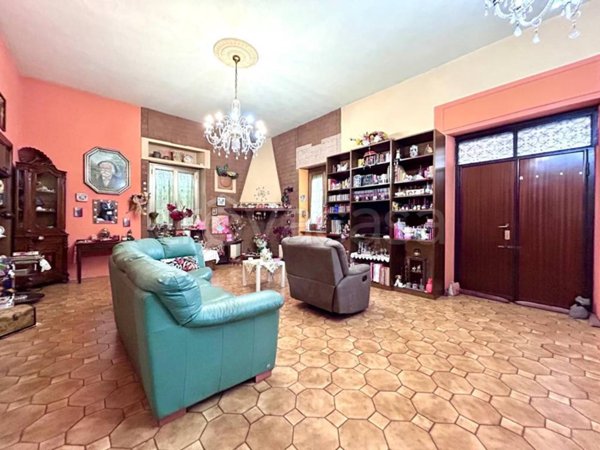 casa indipendente in vendita a Roma in zona Ostia