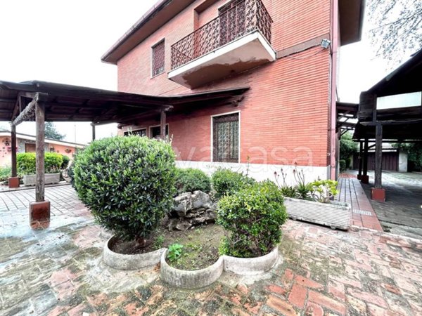 casa indipendente in vendita a Roma in zona Ostia