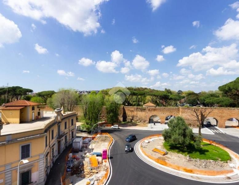 appartamento in vendita a Roma in zona Ostiense
