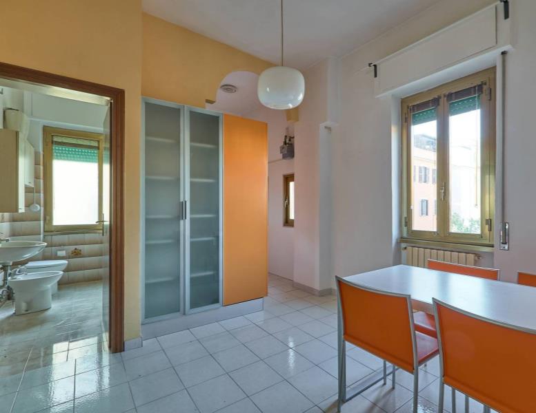 appartamento in vendita a Roma in zona Prenestino-Centocelle