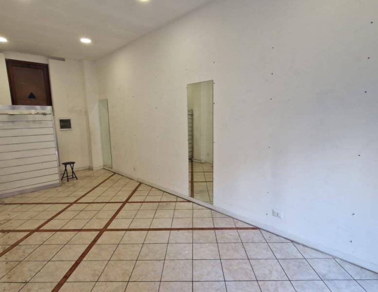 negozio in vendita a Roma in zona Gianicolense
