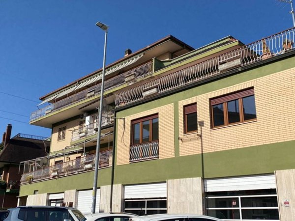 appartamento in vendita a Roma in zona Tor Vergata/Torrenova