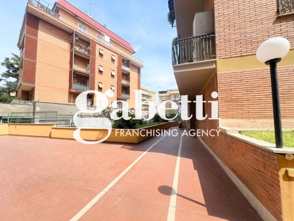 appartamento in vendita a Roma in zona Prenestino-Centocelle