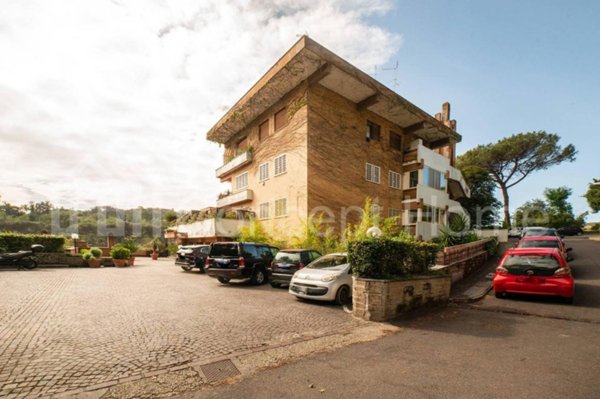 appartamento in vendita a Roma in zona Tor di Quinto