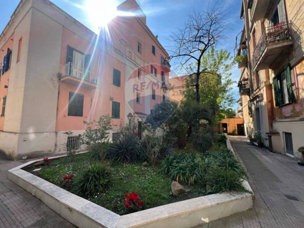 appartamento in vendita a Roma in zona Gianicolense