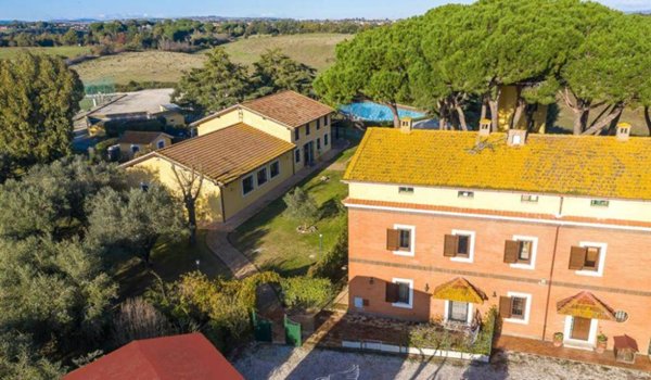 casa indipendente in vendita a Roma