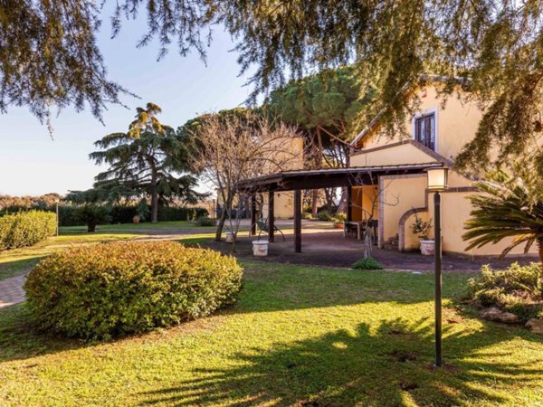 casa indipendente in vendita a Roma in zona Olgiata