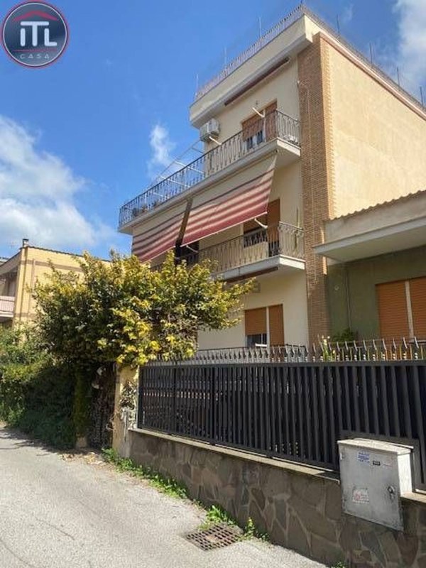 appartamento in vendita a Roma in zona Massimina/Casal Lumbroso