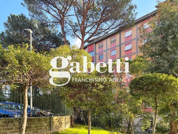appartamento in vendita a Roma in zona Torre Spaccata