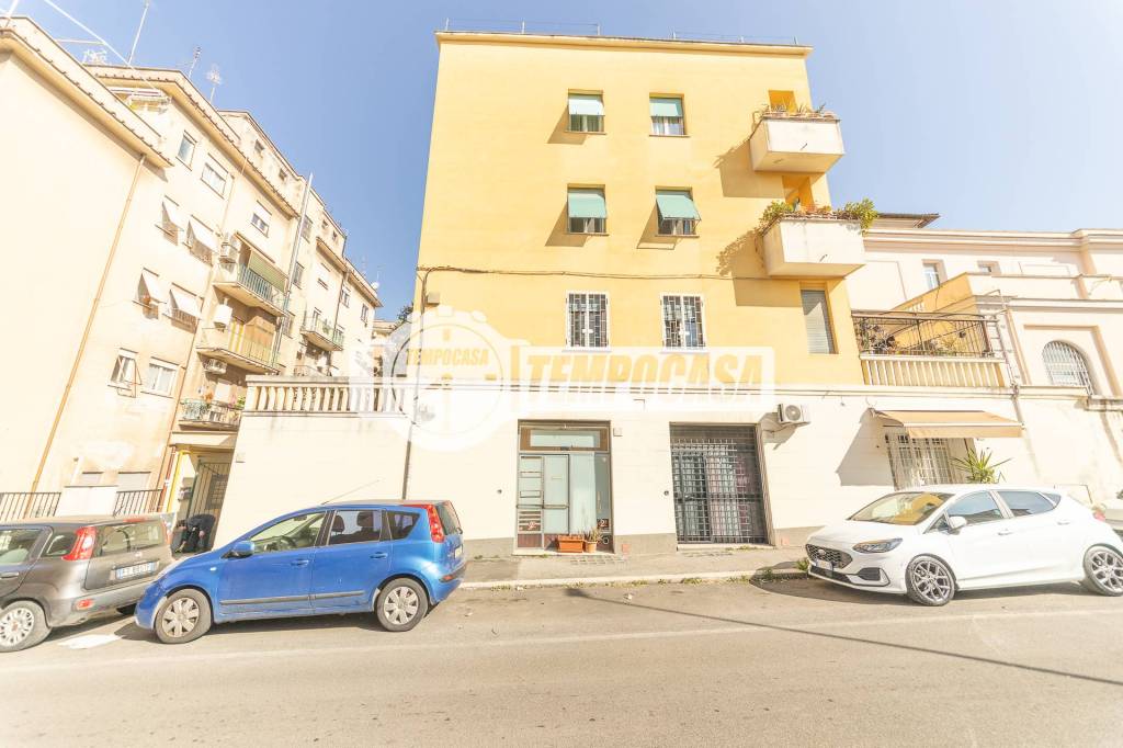 appartamento in vendita a Roma in zona Tuscolano