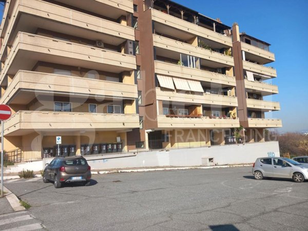 appartamento in vendita a Roma in zona Ponte di Nona