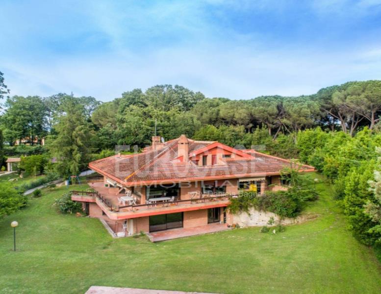 casa indipendente in vendita a Roma in zona Olgiata