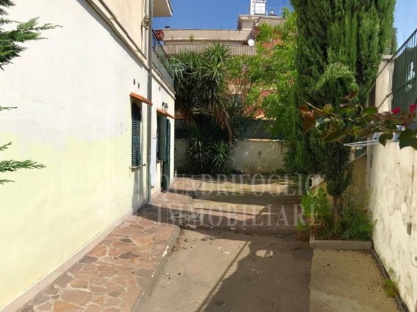 appartamento in vendita a Roma in zona Prenestino-Centocelle