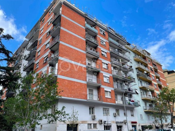 appartamento in vendita a Roma in zona Ardeatino