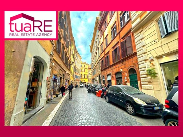 locale di sgombero in vendita a Roma in zona Parione/Sant'Eustachio