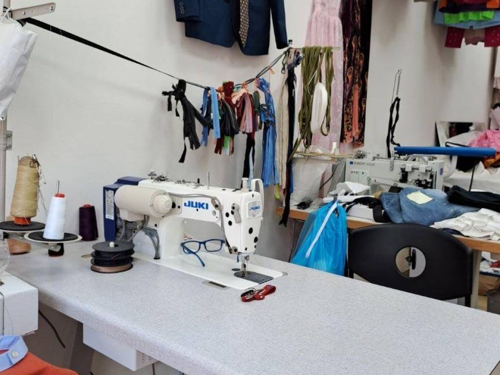 negozio in vendita a Roma in zona Appio Latino