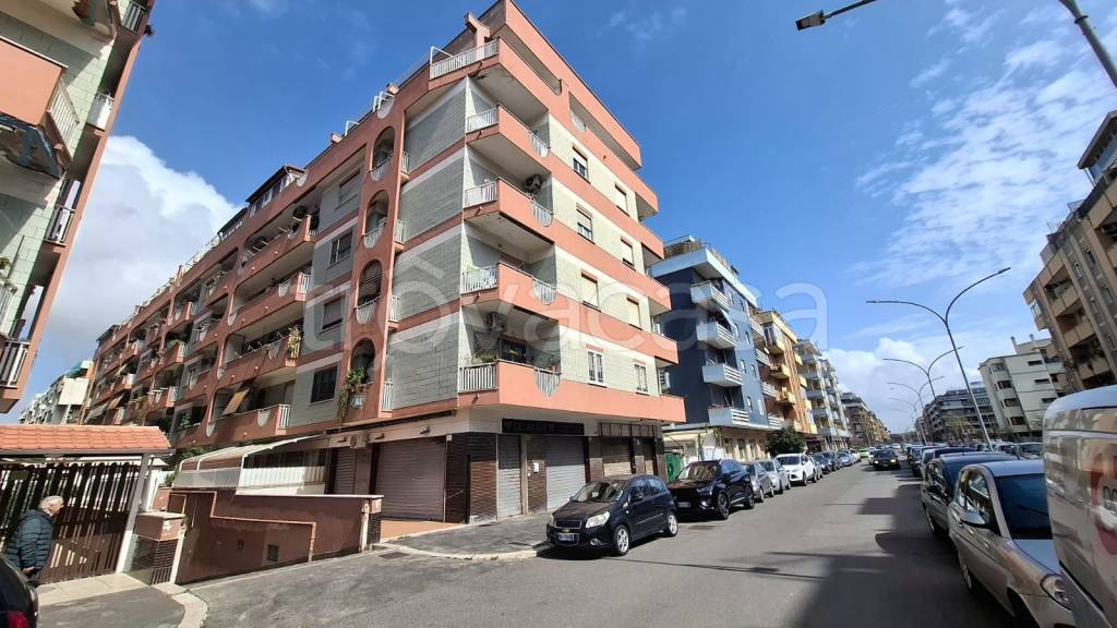 appartamento in vendita a Roma in zona Ostia