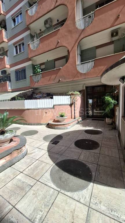 appartamento in vendita a Roma in zona Ostia