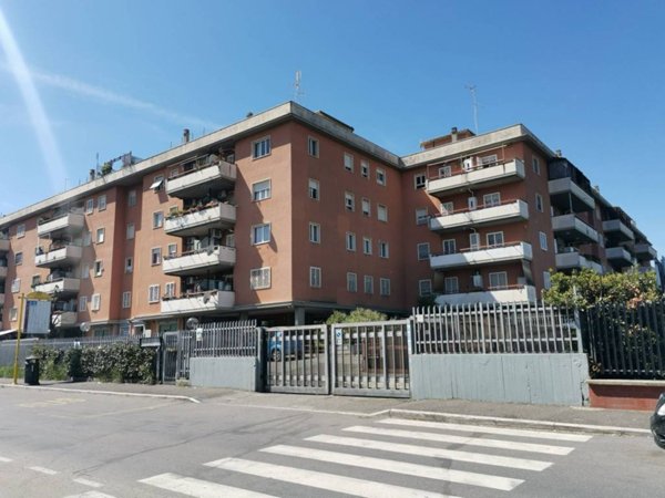 appartamento in vendita a Roma in zona Tor Vergata/Torrenova
