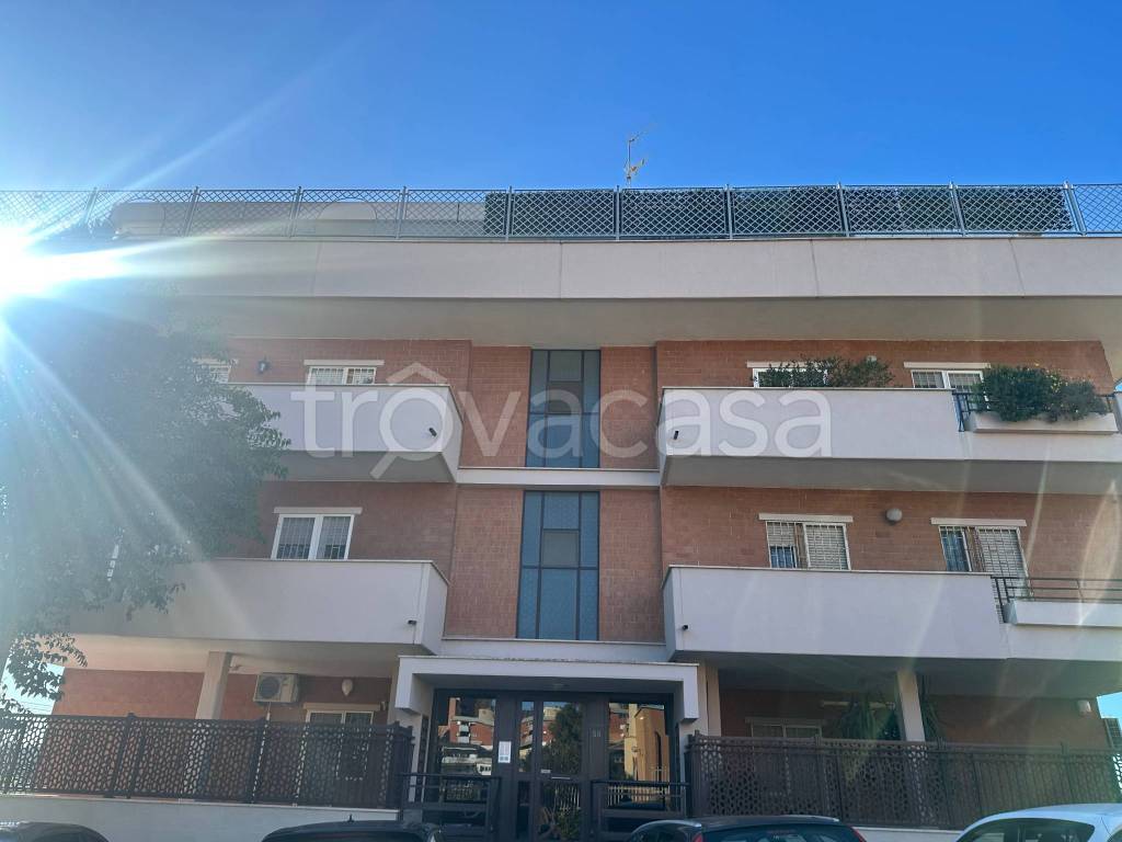 appartamento in vendita a Roma in zona Ostiense