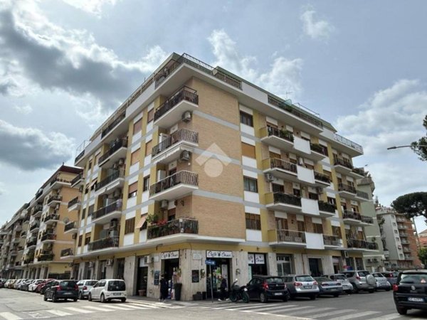 appartamento in vendita a Roma in zona Tuscolano