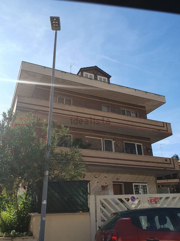 appartamento in vendita a Roma in zona Vitinia