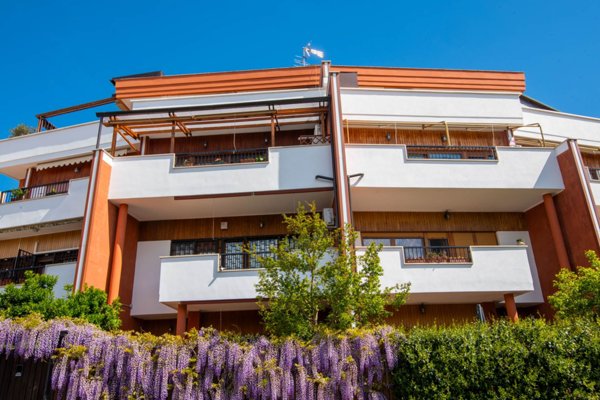 appartamento in vendita a Roma in zona Vitinia