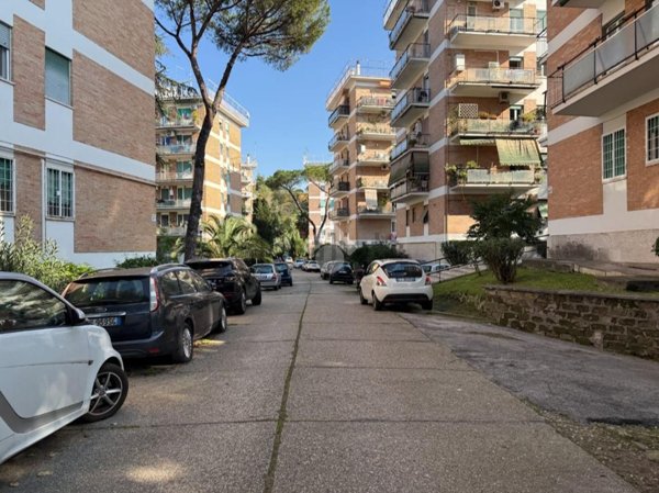 appartamento in vendita a Roma in zona Aurelio