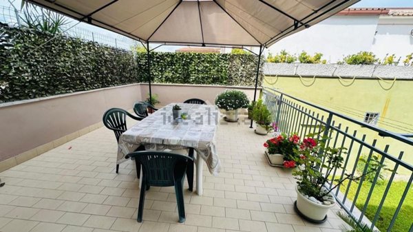 appartamento in vendita a Roma in zona Dragona/Bagnoletto