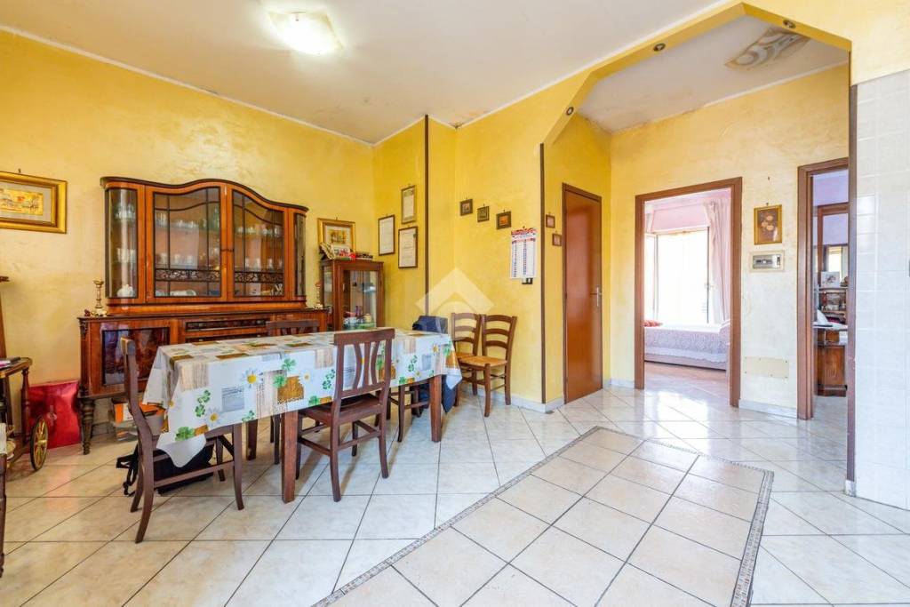 appartamento in vendita a Roma in zona Casal Morena
