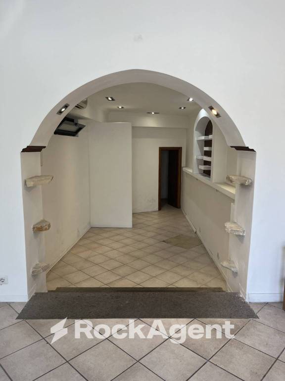 negozio in vendita a Roma in zona Trionfale