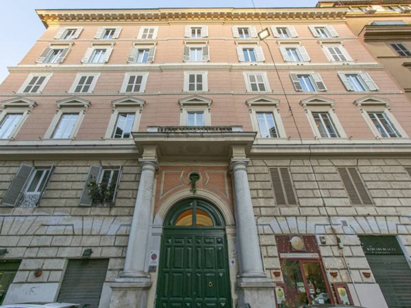appartamento in vendita a Roma in zona Ludovisi/Sallustiano